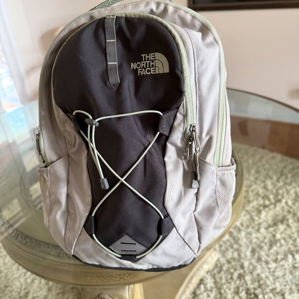 The North Face Jester Backpack Gray Black Green FlexVent Padded Laptop Sleeve